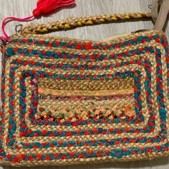 Beautiful Authentic Crochet Granny-Square Mexican Patchwork Bag with Pink Tassle - Picture 3 of 3